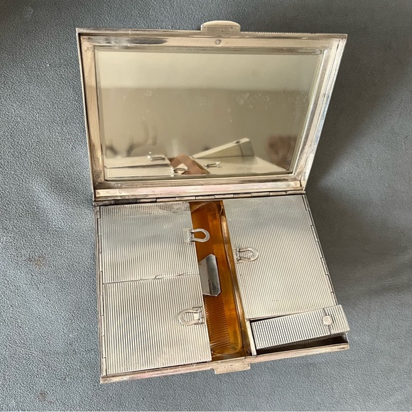 Vintage TIFFANY & CO. 925 Sterling Silver Makeup Kit 5.55x4.10x1.5” 580g - Picture 8 of 12